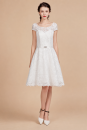 Kurzes Brautkleid aus Spitze mit Tellerrock Standsamtkleid Ivory